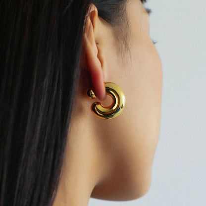 Vera Hoop Earrings