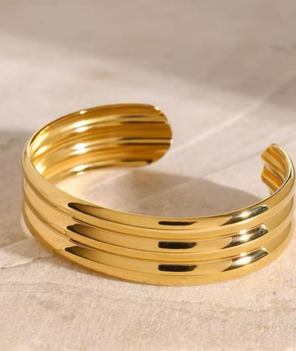 Kalua Bangle Bracelet