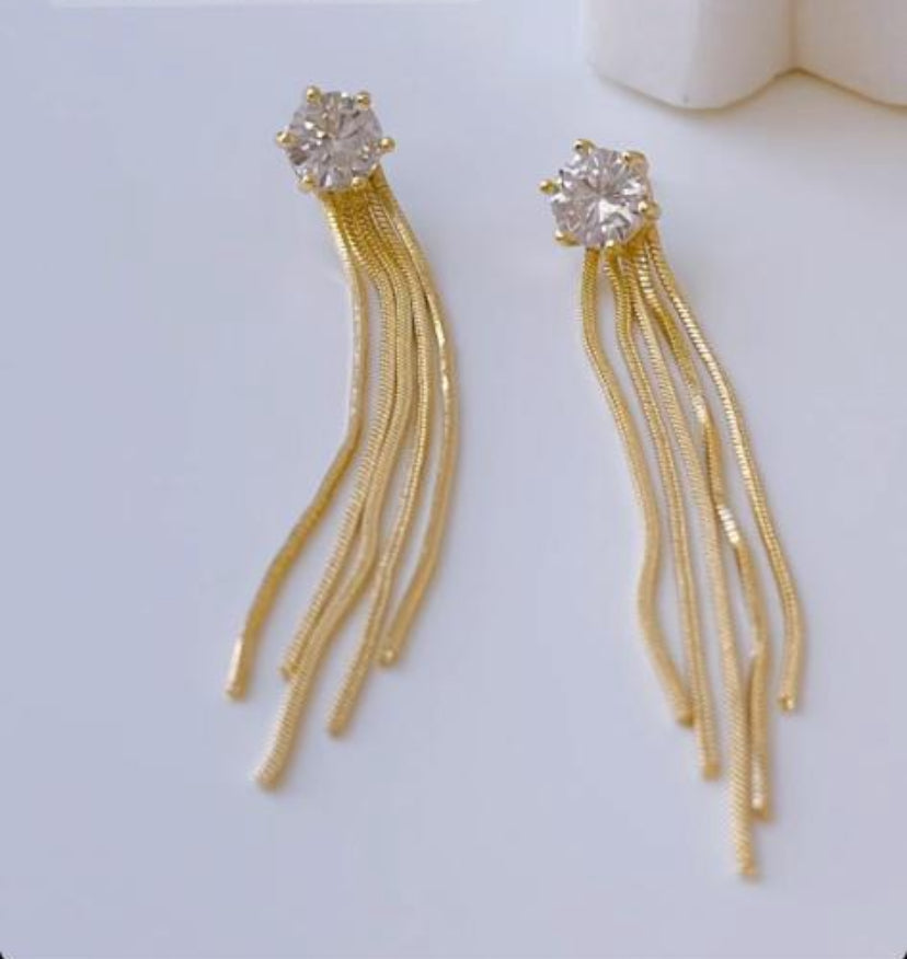 Lilibeth Dangling Earrings