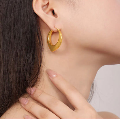 Greta Hoop Earrings