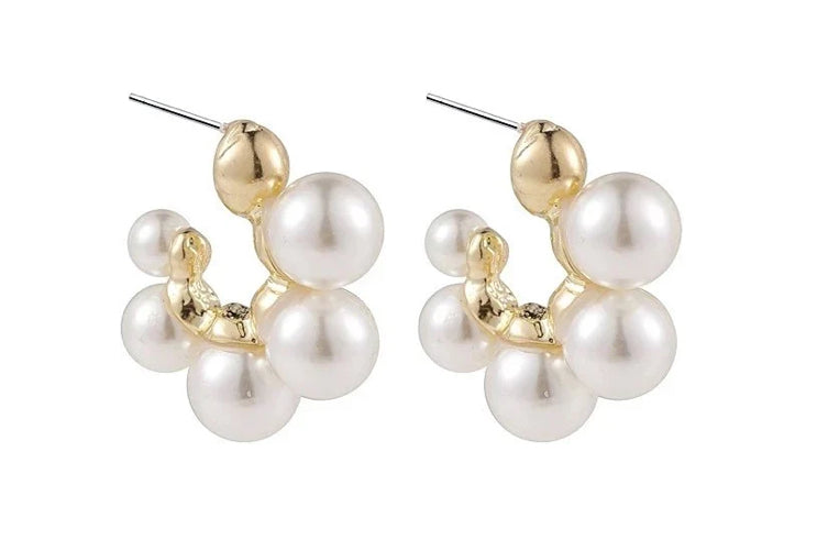 Karolina Pearl Hoop Earrings