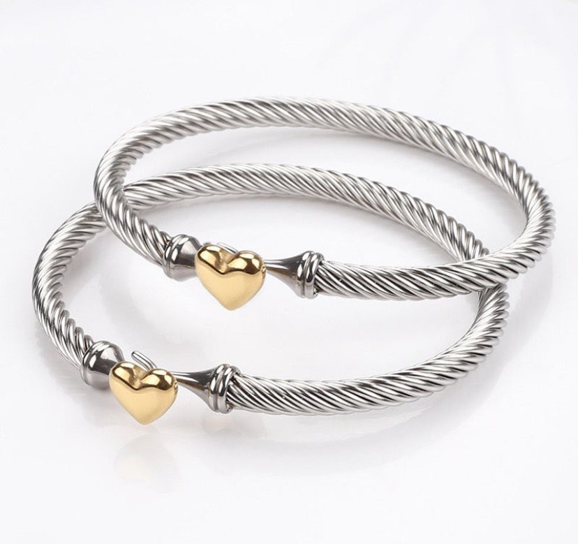 Amor Twisted Bracelet