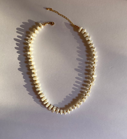 Isla Puka Choker (Necklace)