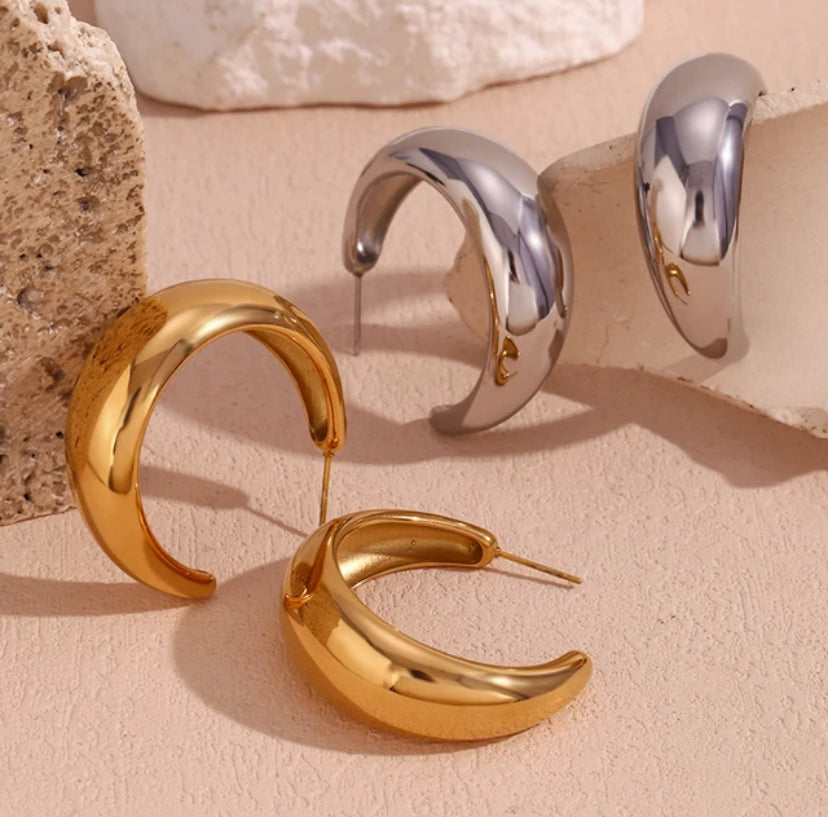 Carola Hoop Earrings