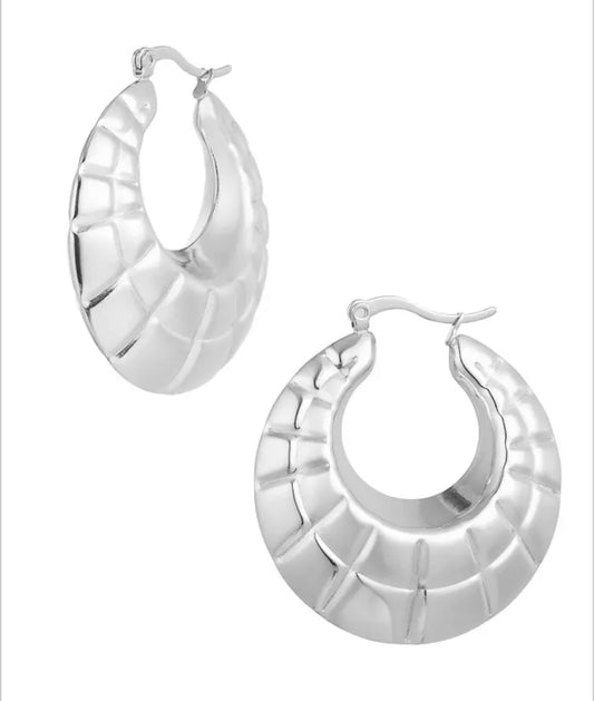 Lupe Hoop Earrings