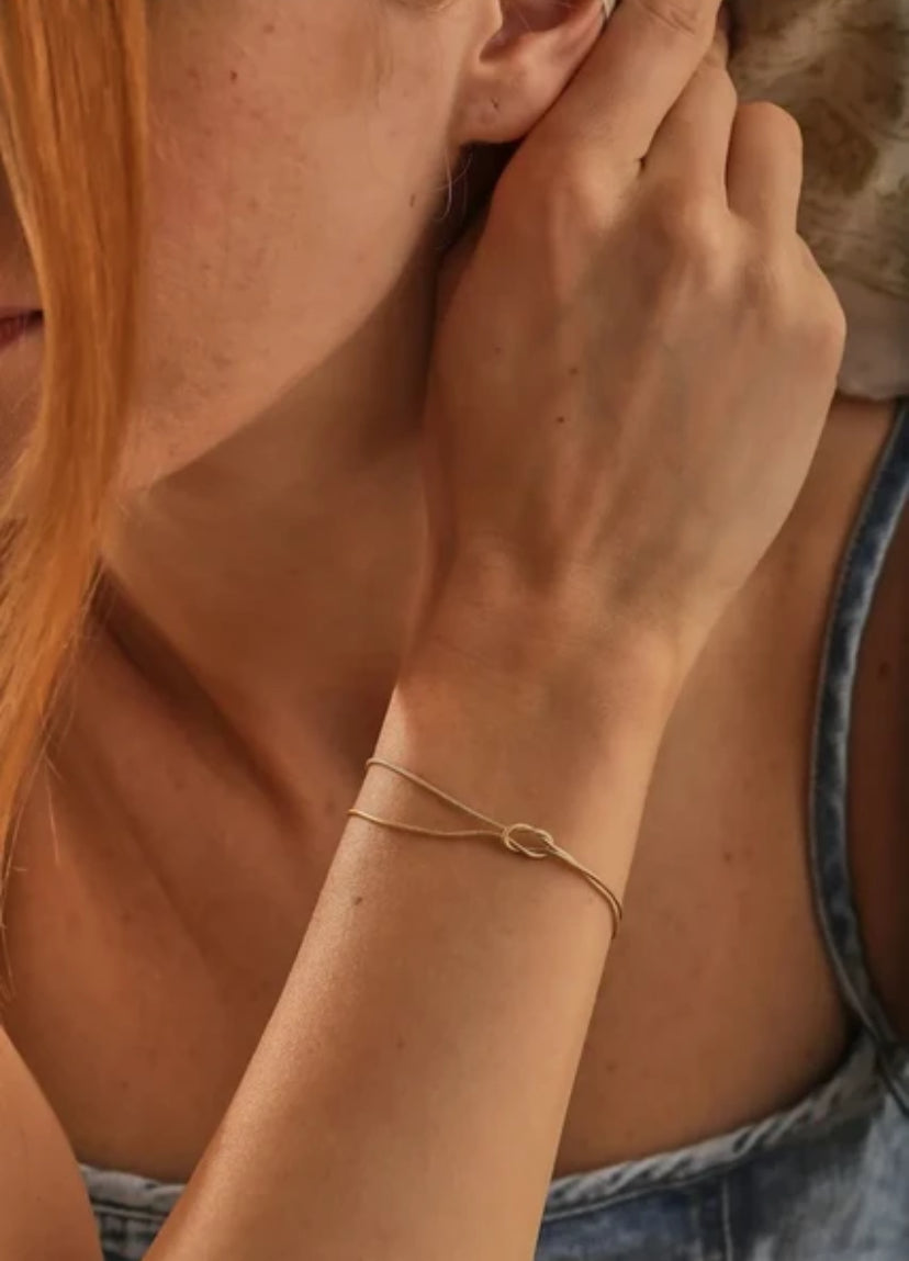 Pulsera nudo de amor 