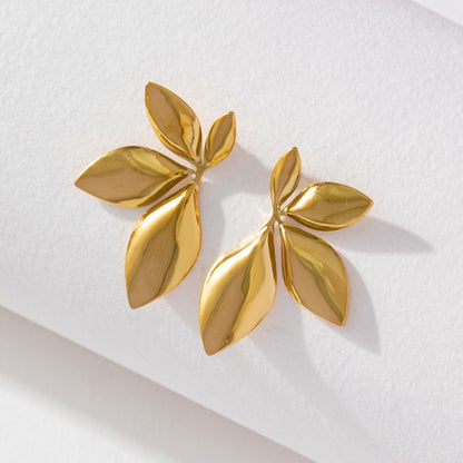 Neike Leaf Earrings