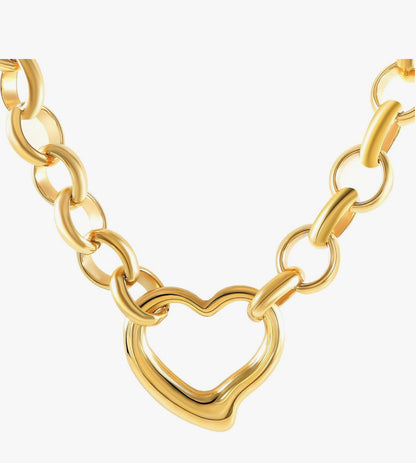 Cora Heart Necklace