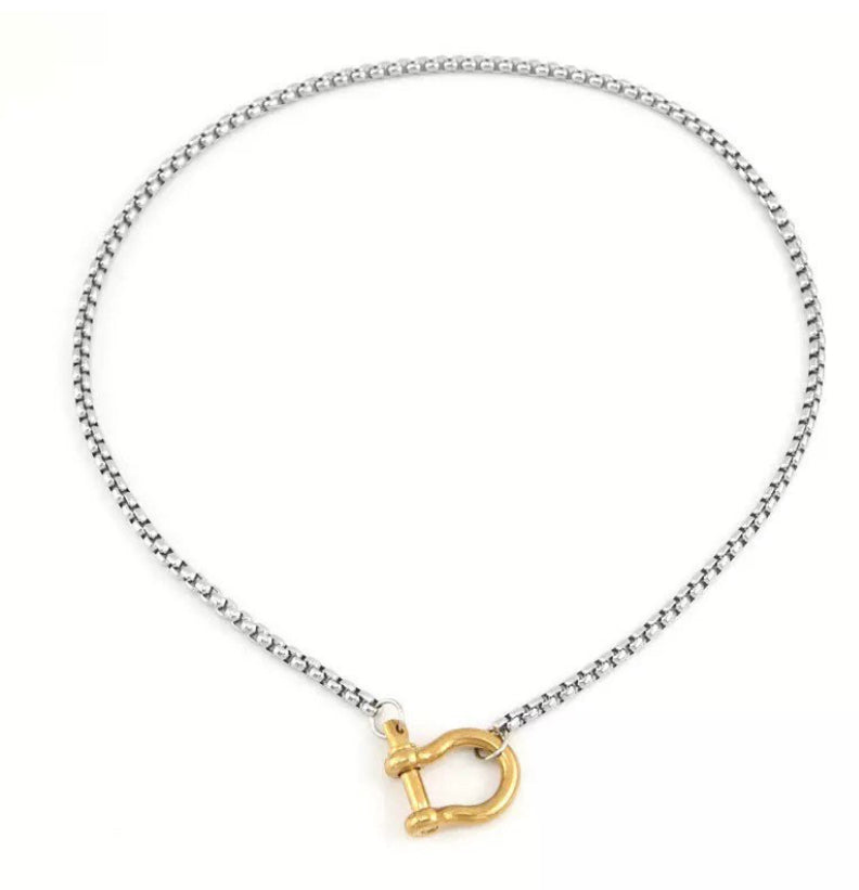 Two Tone Horseshoe Necklace