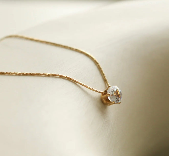 Alma Dainty Necklace