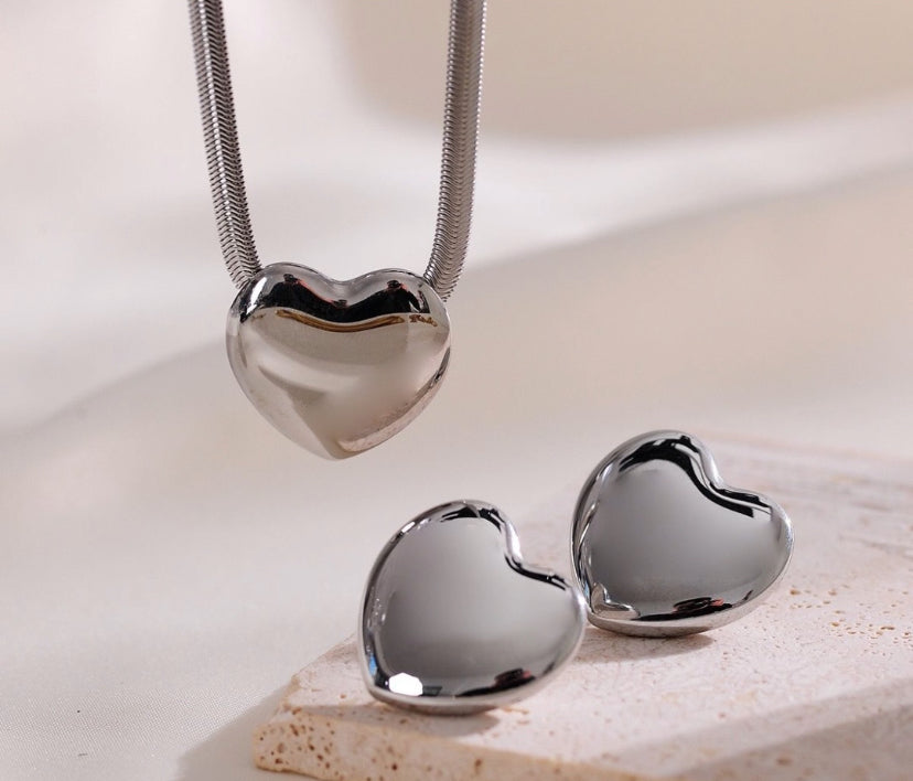 Arlette Heart Shape Necklace