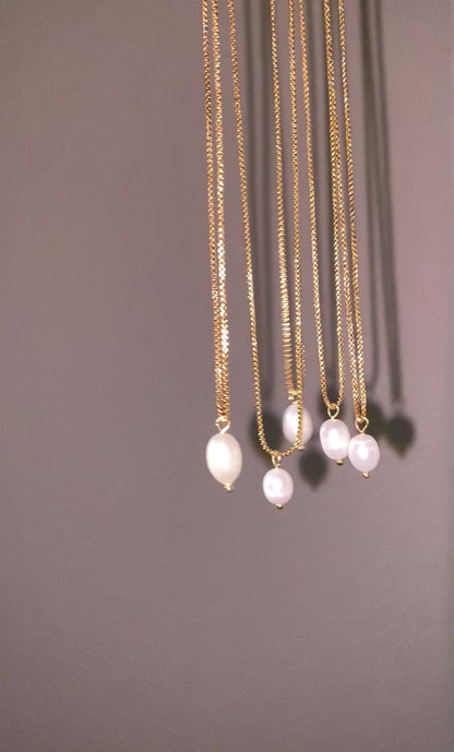 Single Pearl Necklace